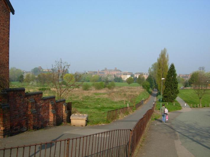 Shrewsbury, view from Underdale Rd across Castle Walk with Prison at Centre